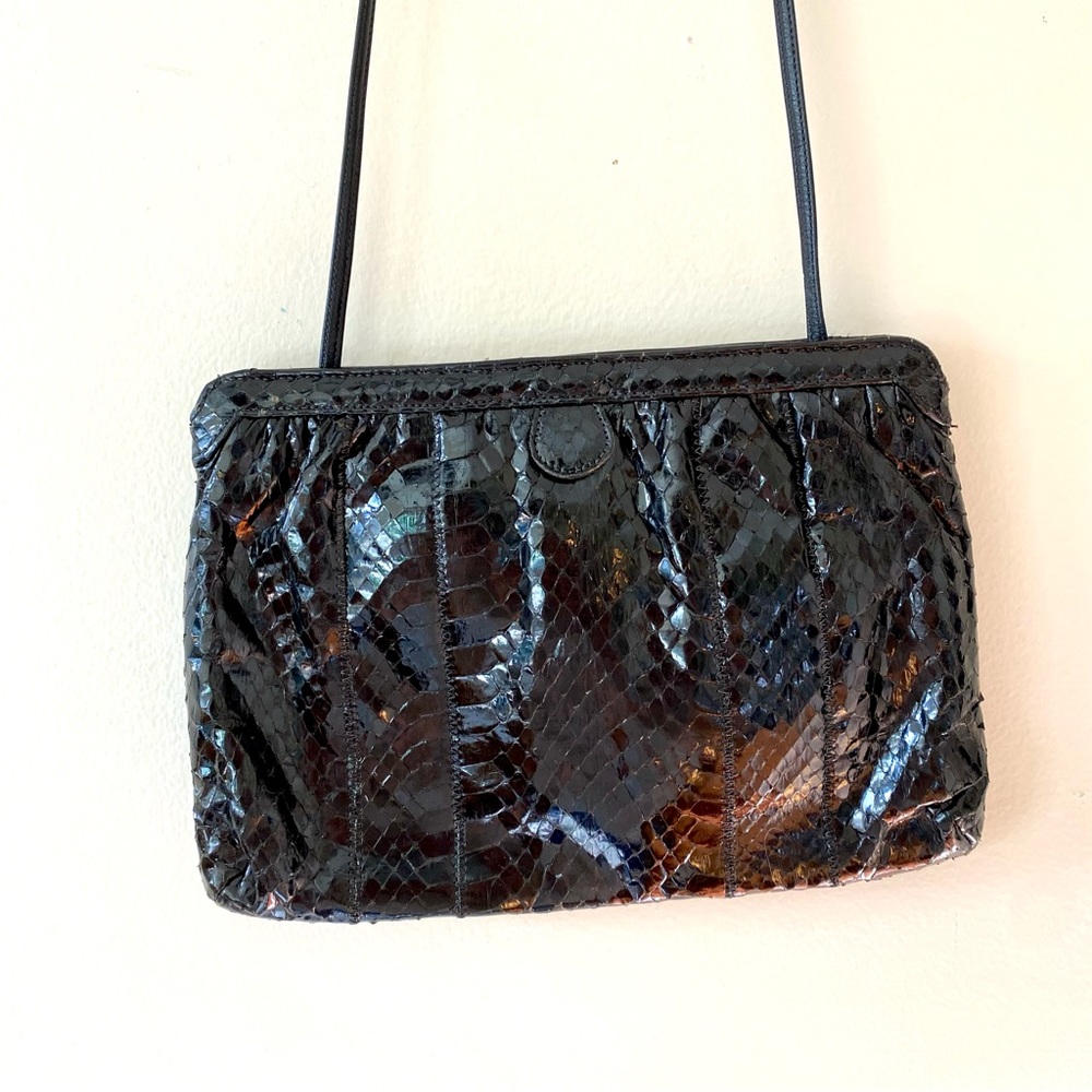 Vintage 60s shoulder bag purse black snakeskin reptile scales snap closure
